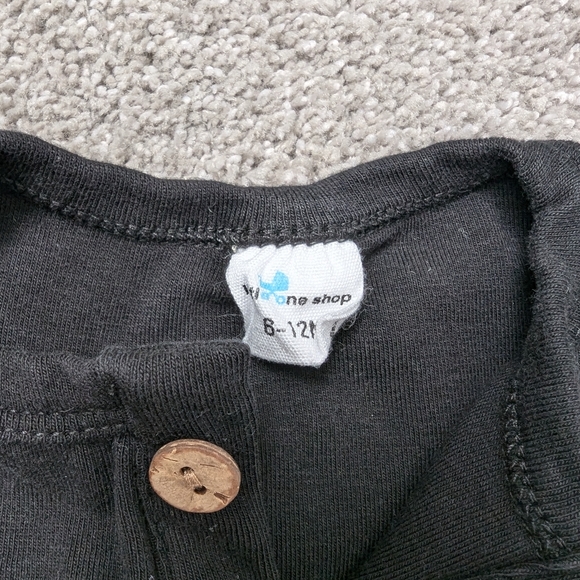 Little One Shop- Pack of 2- Long sleeve Lounge sets 6-12 months - Picture 3 of 3